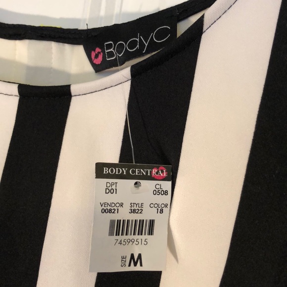 Size medium cut out dress, from body central - Picture 3 of 3